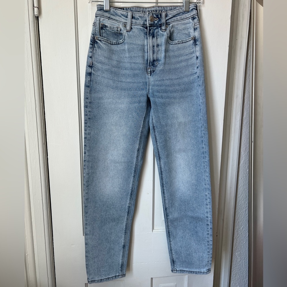 American Eagle Outfitters Stretch Mom Straight Jeans